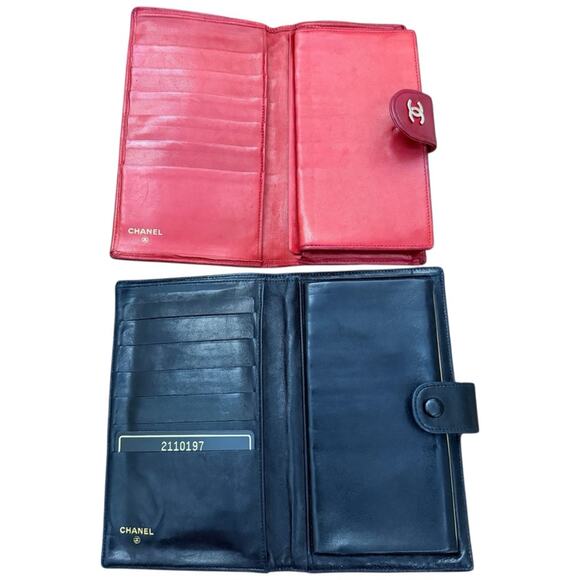 CHANEL Red and Black Vintage Wallet Bundle - Picture 3 of 16